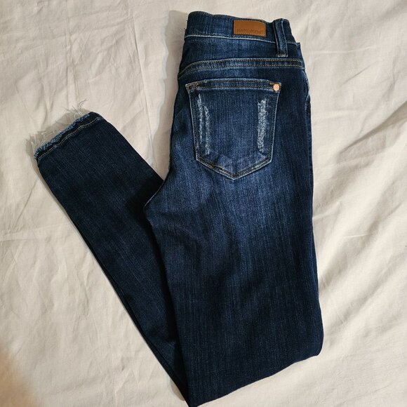 Judy Blue Womens Distressed Skinny Jeans Size 5/27 Dark Wash Denim - Picture 6 of 7